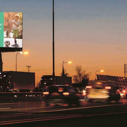 Billboards along the highway for Techniek Nederland, the new name of Uneto-VNI